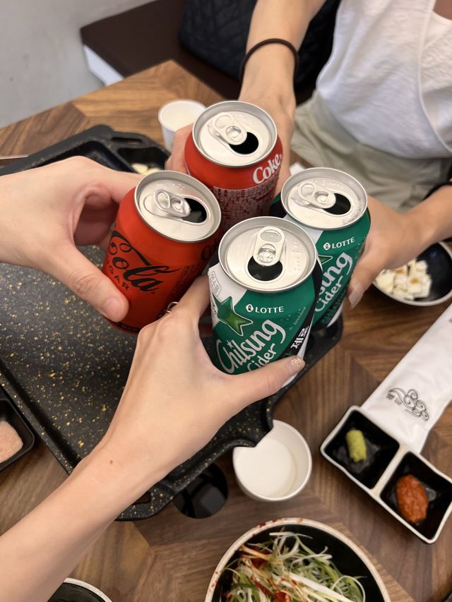 韓国/ソウル【明洞】サムギョプサルもカルビも食べれる！個室のお肉屋さん