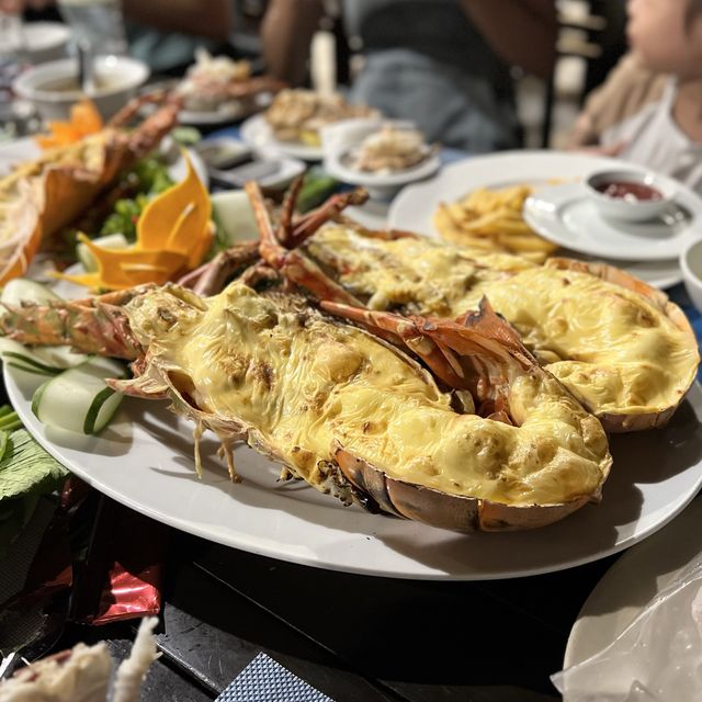 《ベトナム》ミーケビーチ沿いのシーフードレストラン🏖️