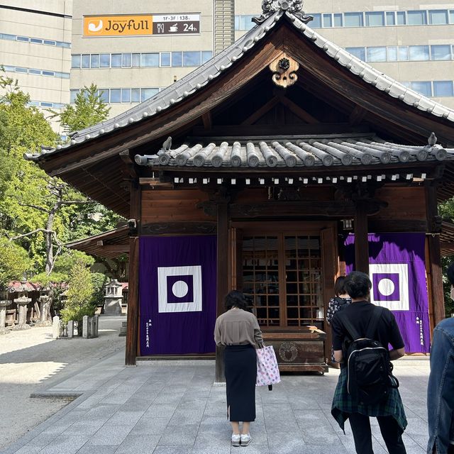 【福岡旅】博多繁華街のパワースポット　警固神社