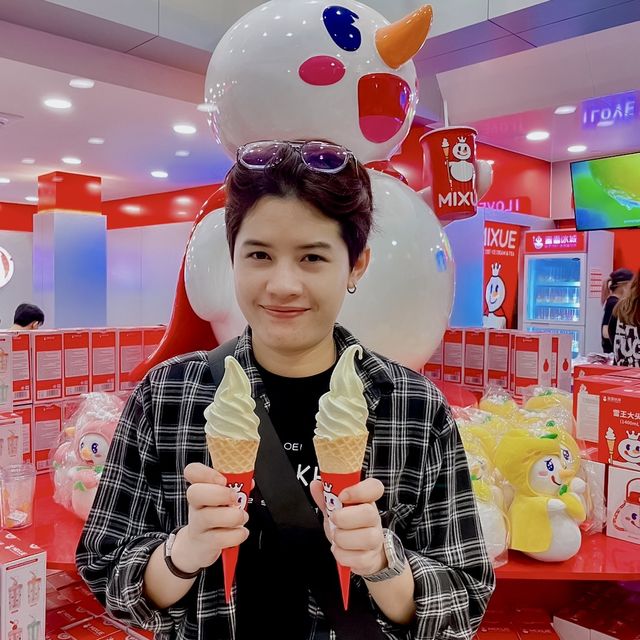 ร้านไอติมเจ้าดังแสนอร่อย ที่ราคาแสนถูกกก~ 