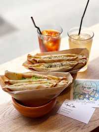 【福岡カフェ】スイーツからフードまで幅広くそろうカフェ