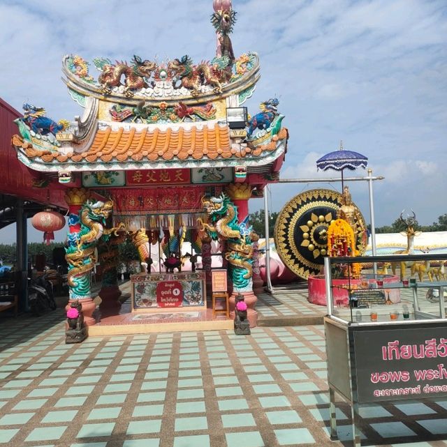 วัดสมานรัตนาราม จังหวัดฉะเชิงเทรา
