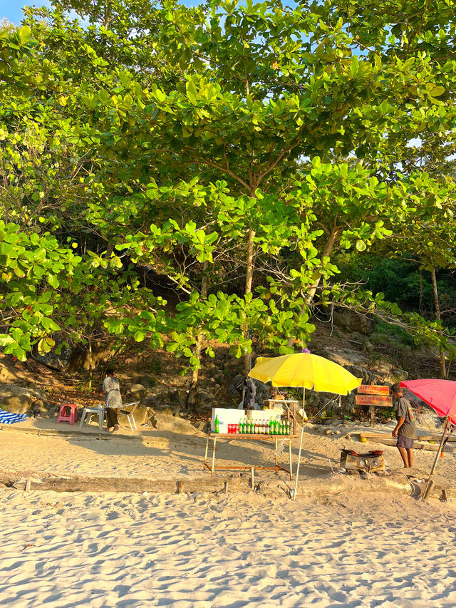 หาดลับ คนน้อยที่ภูเก็ต🏖️