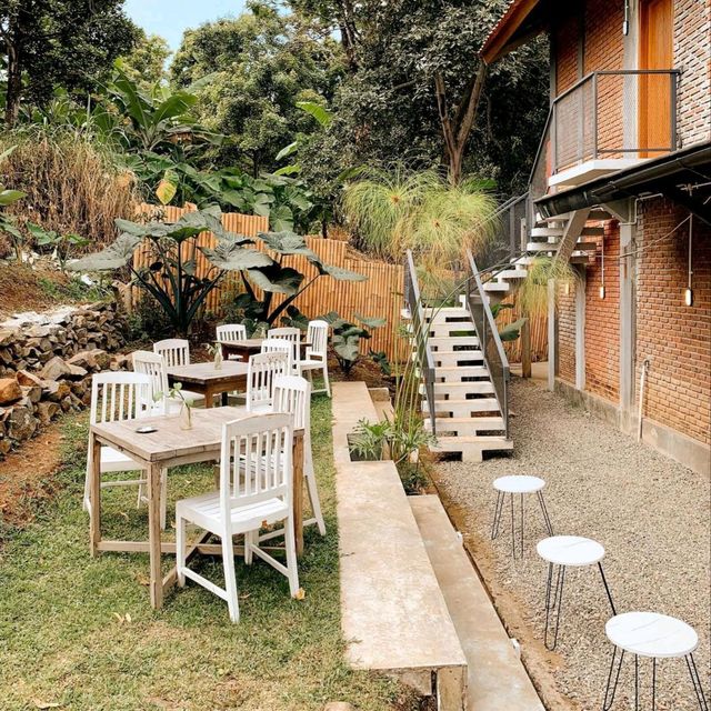 TEMPAT NGOPI JAUH DARI PERKOTAAN