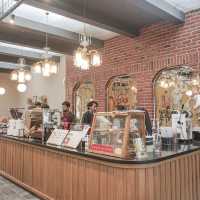 TOKO KOPI PADMA | TUNJUNGAN IS BECOMING MORE AND MORE BEAUTIFUL
