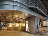 「YOHO MALL 形點| Yuen Long」：七彩繽紛型格夜燈，天氣清爽適合拍照