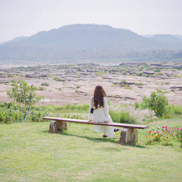 ที่เที่ยวอุบล วิวภูเขา ความทรงจำคาเฟ่
