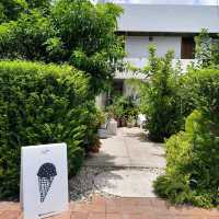คาเฟ่ย่านประชาชื่น Lay Low Cafe 