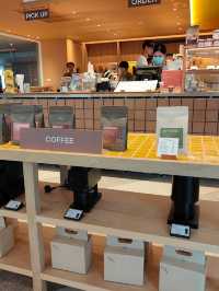 Roots Café คาเฟ่เปิดใหม่สไตล์โฮมมี่ ย่านราชเทวี
