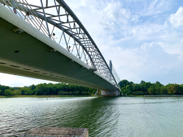 マレーシア　プトラジャヤ観光　Seri Saujana Bridgeからの眺めは最高だぞ