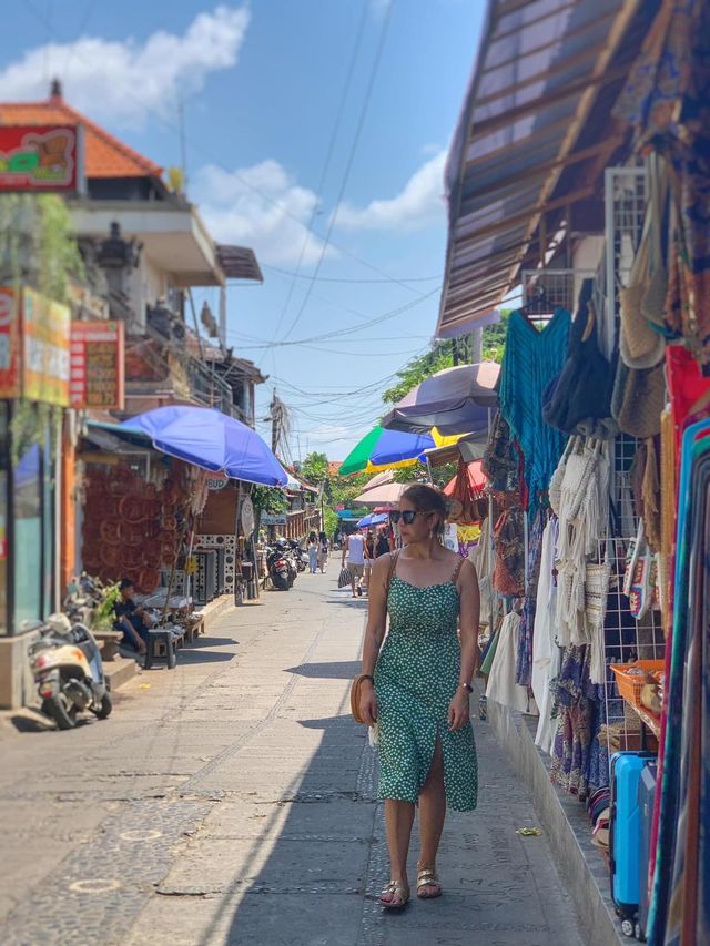 💚Summer in Bali-Visiting the Ubud Street Market💚