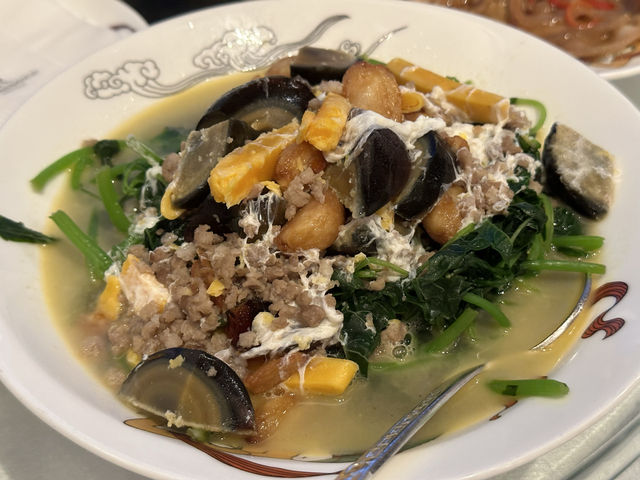 「滿福樓」：高質量中菜，焗蟹蓋，蟹肉蝦醬炒粉絲必食