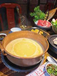 【餐廳湯底好飲，招牌花膠雞湯鍋】
