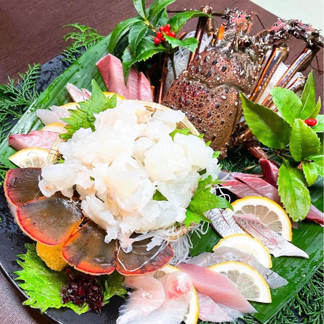 【佐伯】実感がわかない位、大きな伊勢海老！🦞