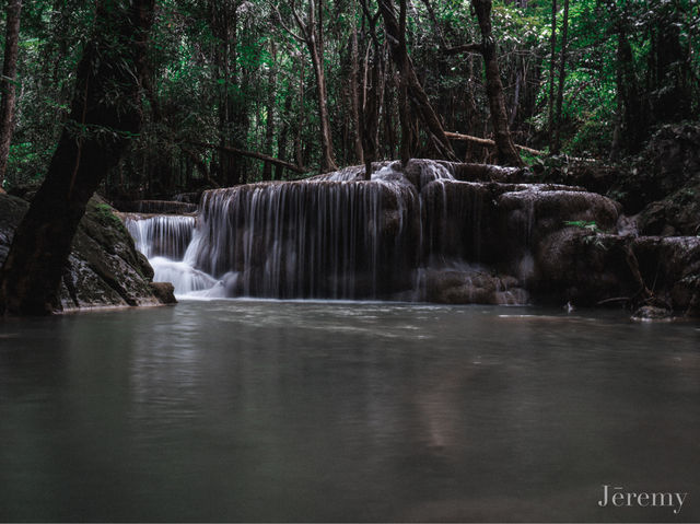 รีวิว น้ำตกเอราวัณ (หน้าฝน) 💦