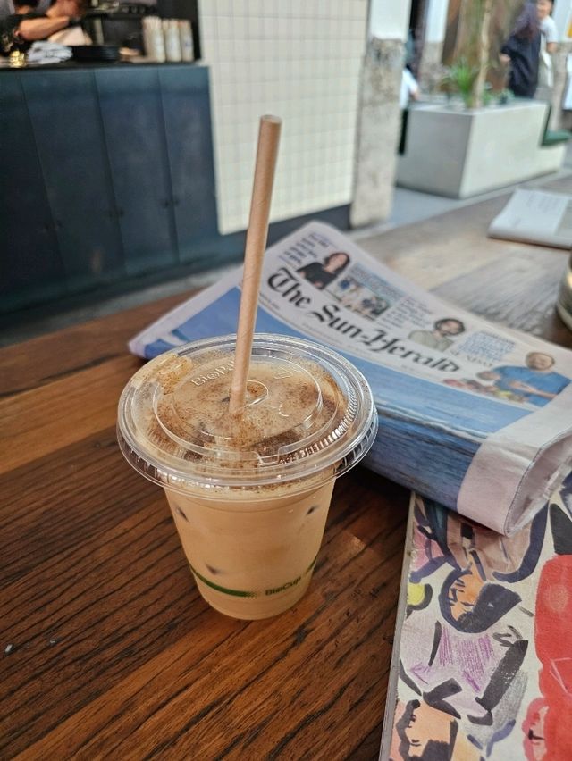 시드니 🇦🇺 인더스트리얼 느낌의 브런치카페