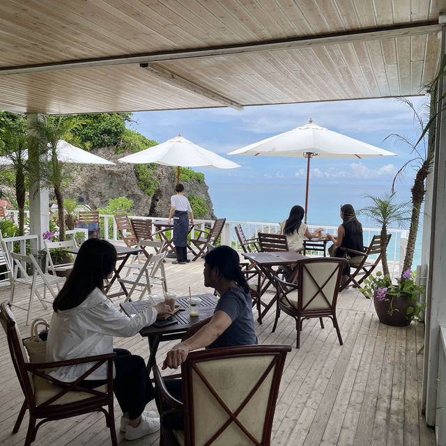 【宮古島】全席オーシャンビューの超おしゃれカフェ☕️🌺