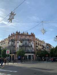 🇪🇸Vibrant Triana District in Seville💙