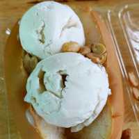 Kokosnuss ไอศกรีมกะทิสดมหาชัย