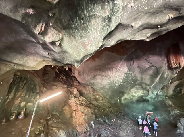 泰國攀牙府 大自然的修行場 Wat Suwan Khuha วัดสุวรรณคูหา