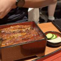 나리타 공항에서 맛보는 유명 장어덮밥