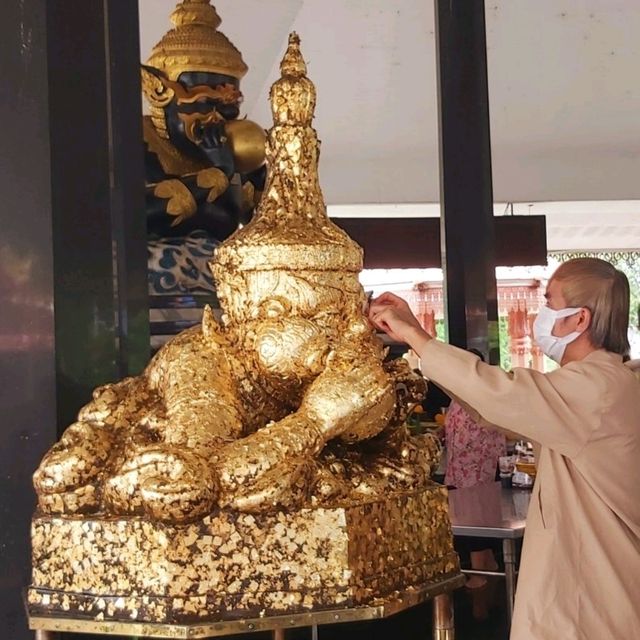 ขอพร พระราหู วัดศีรษะทอง