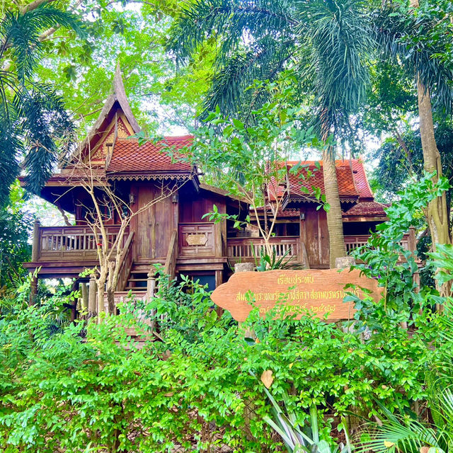 วัดอุทกเขปสีมาราม พนัสนิคม