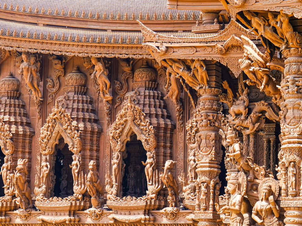 タイ・パタヤ｜世界最大の木彫り寺院「真実の寺院」 | Trip.com パタヤ