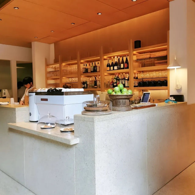 Cafe Craft คาเฟ่ของร้านเฟอร์นิเจอร์ชื่อดังทองหล่อ