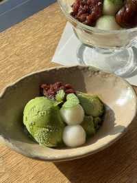 Matcha sweets that perfectly match the Japanese garden