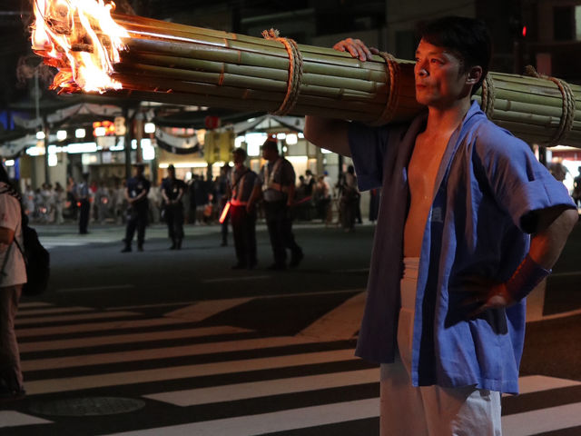 Stroll Through Time in Kyoto’s Gion District