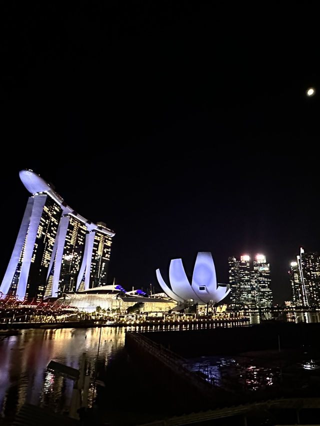 Night vibes in Singapore