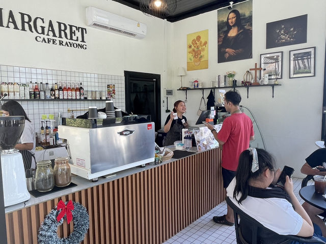 พามาฟิน คาเฟ่เปิดใหม่ Margaret Private Villa&Cafe
