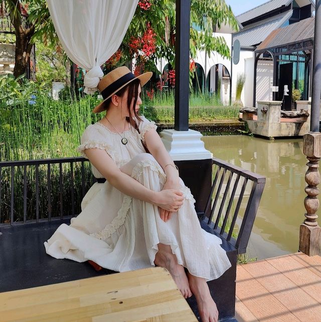 Lovely cafe