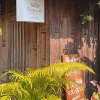 Baan Thong Krub บ้านทองกลับ 