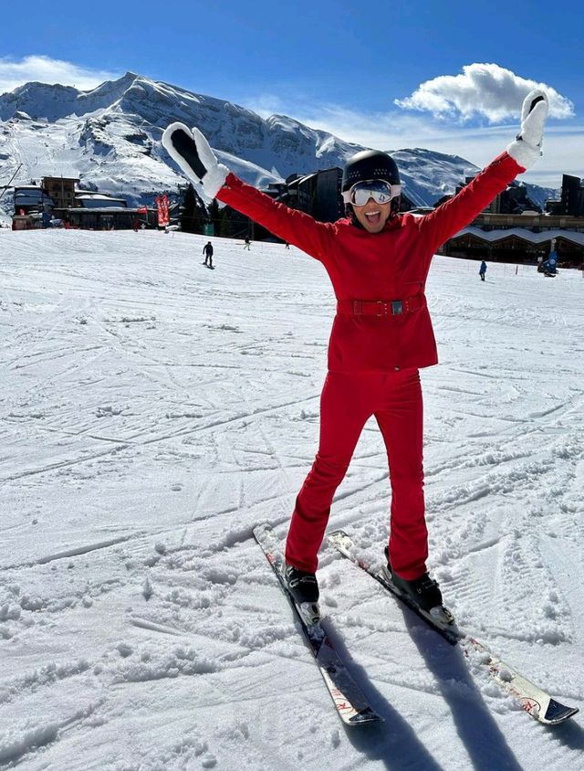 🎿 Skiing in Davos: Switzerland’s High-Altitude Adventure 🏔️❄️