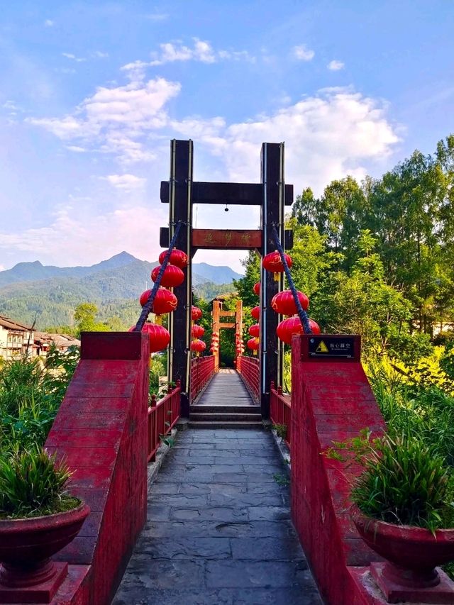Discovering the Charm of Qingmuchuan Ancient Town 🏯