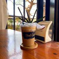 “อยากกาแฟ” คาเฟ่ริมน้ำโซนสันกำแพง เชียงใหม่