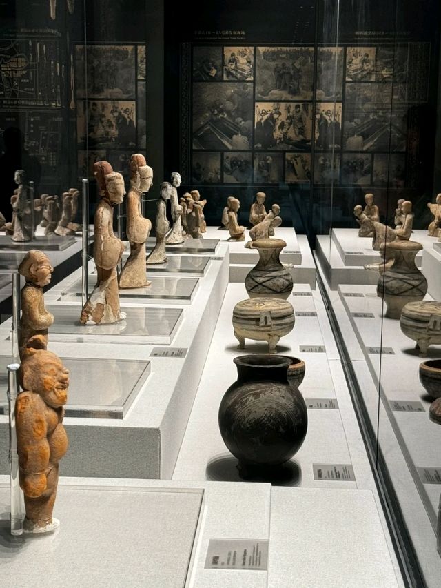 Yinqiushan Han Tombs: A Treasury of Bamboo Slips