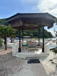Relax and Recharge at Lantis Resto & Bar 🍹🌴