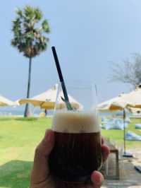 คาเฟ่ริมทะเลสุดชิล ที่ Eureka Beach Cafe หัวหิน