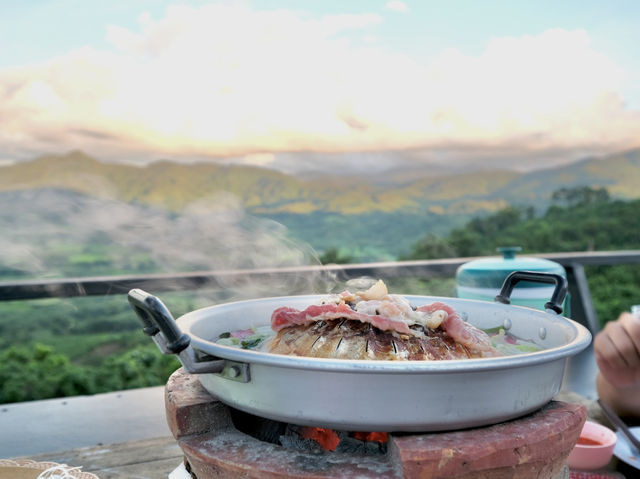 ชิดลมชมหมอก ที่พักวิวสุดอลังการที่ผาช้างน้อย🌤️⛰️