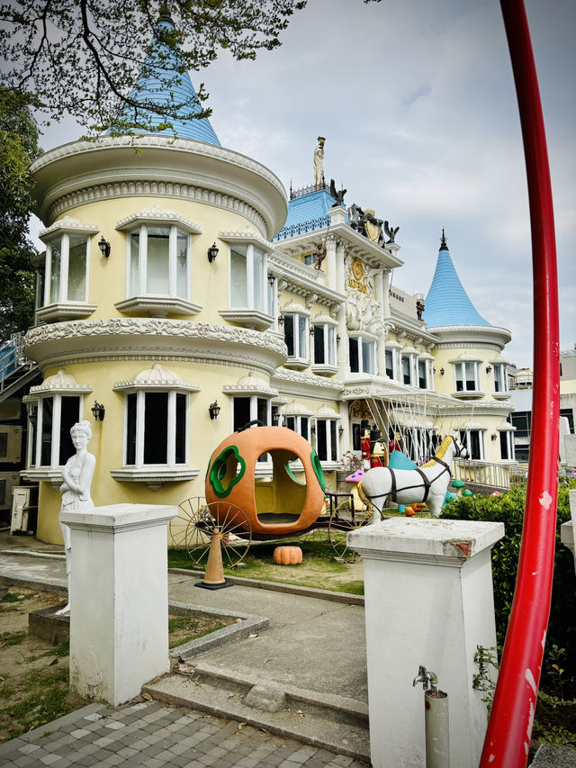 台南移民署與烏橋公園：穿越童趣與浪漫的奇妙旅程