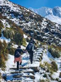 Stairway to Heaven: Conquering Sealy Tarns🚶‍♀️🇳🇿