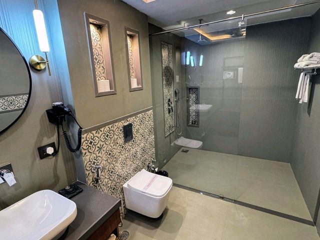 到野生動物保育區看老虎！住這兒就對了 Hotel Ranthambore Regency