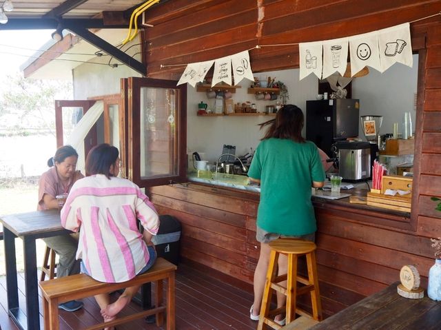 คาเฟ่ลับจันทบุรี บ้านหนีกรุงมาอยู่จันท์