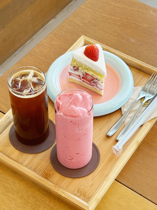청주 오송에서 찾은 달콤한 여유, 카페 오지즈🍓☕