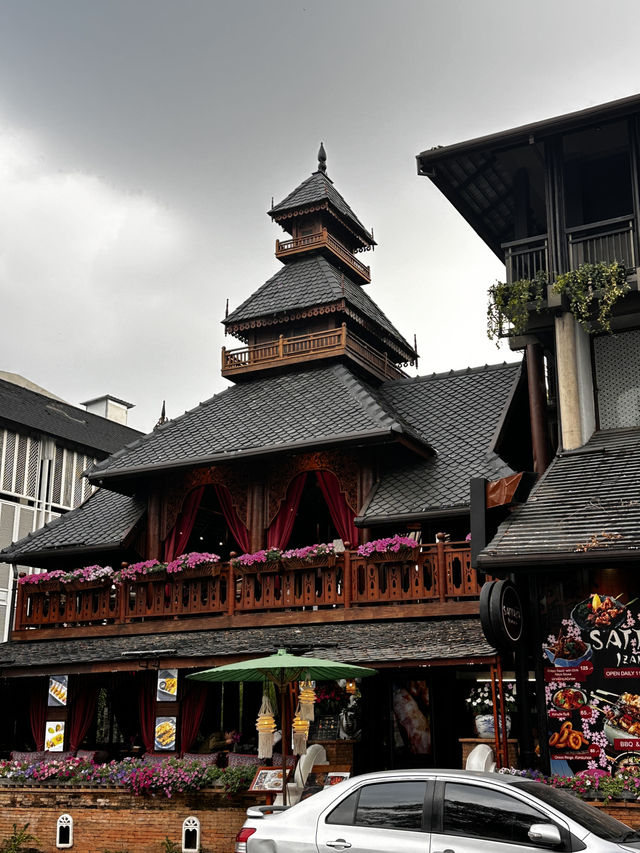 Chaing mai ancient golden city 