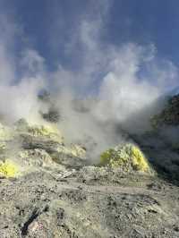 【硫黄山の大迫力】硫黄山の大迫力！噴煙と硫黄の香りを間近で体感しよう【北海道】