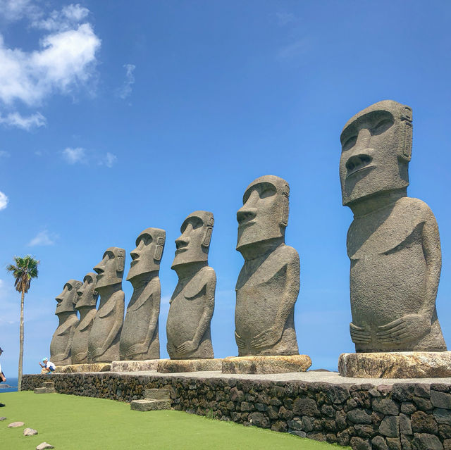 まるでイースター島！日南のモアイ像